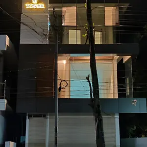  Apartment Spacious 2bhk Near Airport India