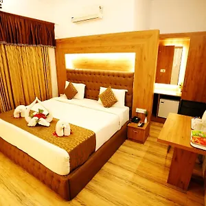**** Resort Jal Mahal And India