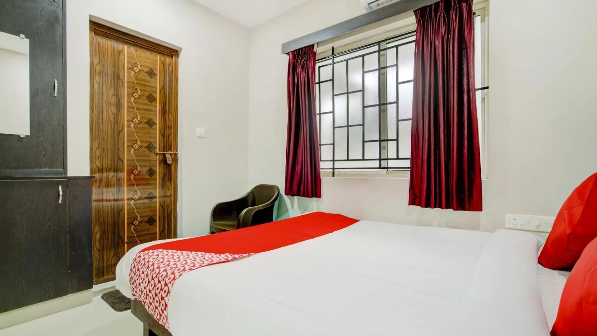 Flagship Saligram Residency Hotel Kochi 3*,  India